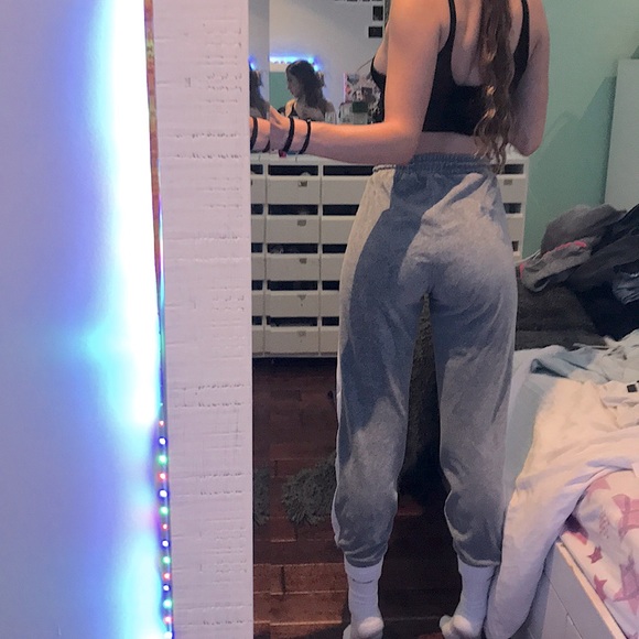 Forever 21 Jogging Pants - Picture 3 of 3